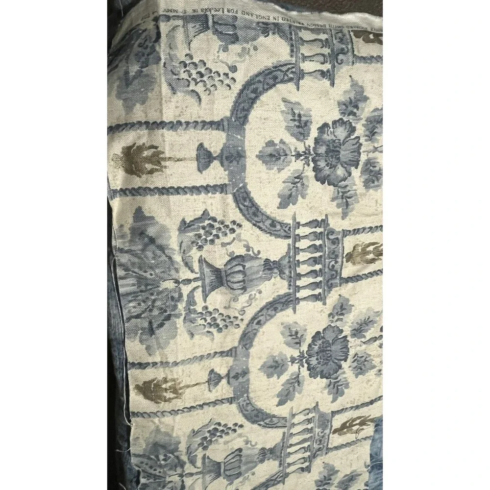 Lee Jofa, Rye Damask an Exclusive Richard Smith Design Fabric Remnant England